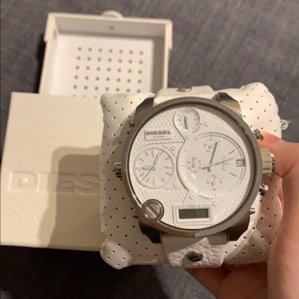 Brand new men’s white diesel watch